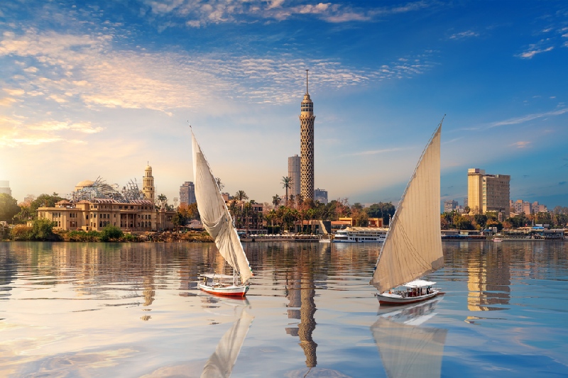 abitanti del cairo, la torre e il Nilo del Cairo