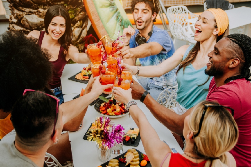 abitanti del cairo, la celerazione al ristorante abitanti del cairo, la celerazione al ristorante