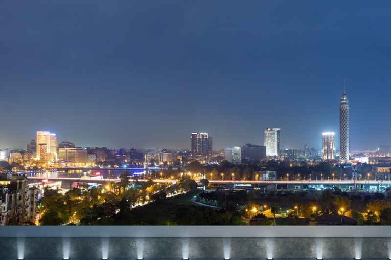 abitanti del cairo, la torre e la strada del Cairo abitanti del cairo, la torre e la strada del Cairo