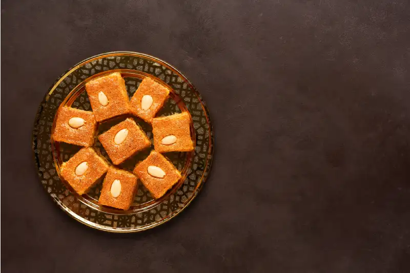 Cucina Egiziana, un piatto di dolce egiziano: il basbosa Cucina Egiziana, un piatto di dolce egiziano: il basbosa