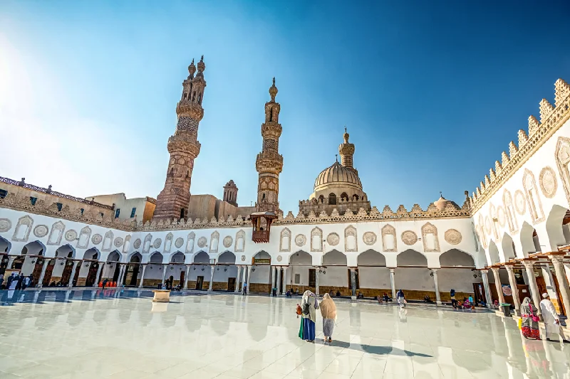 La moschea di Al-Azhar è tra le cose da vedere al Cairo La moschea di Al-Azhar è tra le cose da vedere al Cairo
