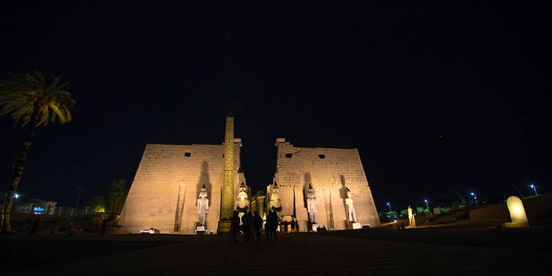 Tempio di Luxor illuminato di notte