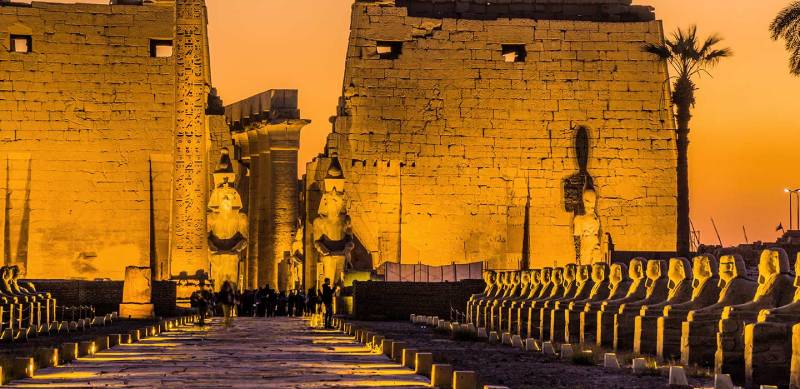 La strada degli arieti che conduce al Tempio di Luxor