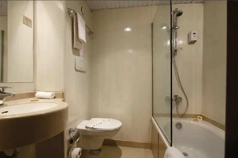 il bagno a bordo della crociera nilo jaz jubilee