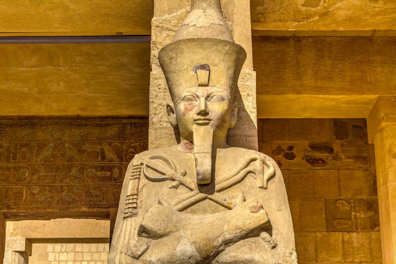 una statua della regina Hatshepsut
