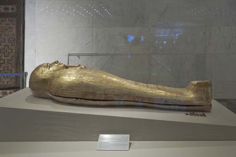 una statua al museo, dove si trova l'egitto una statua al museo, dove si trova l'egitto