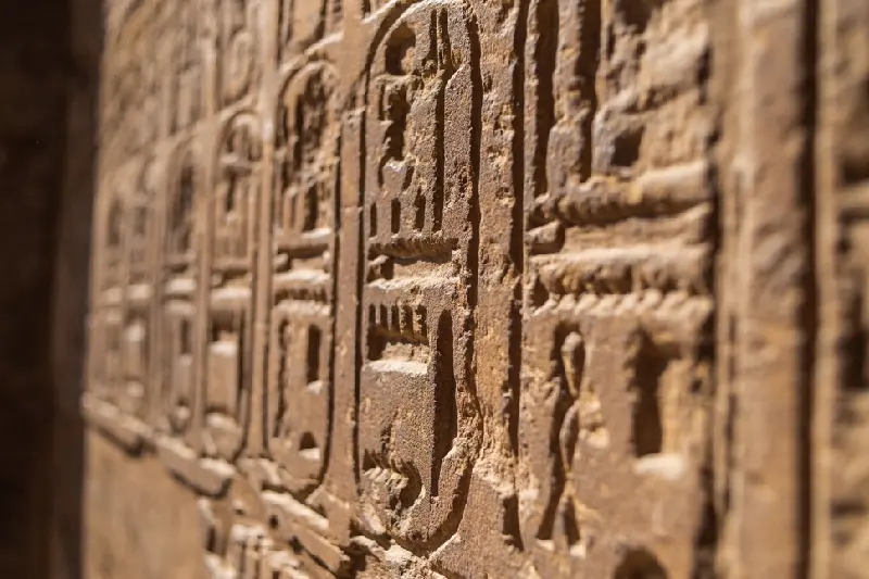 Ramses iii, la mura dei monumenti