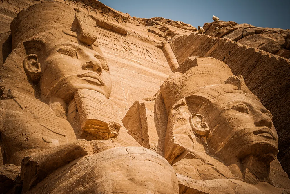 il tempio di abu simbel in egitto il tempio di abu simbel in egitto